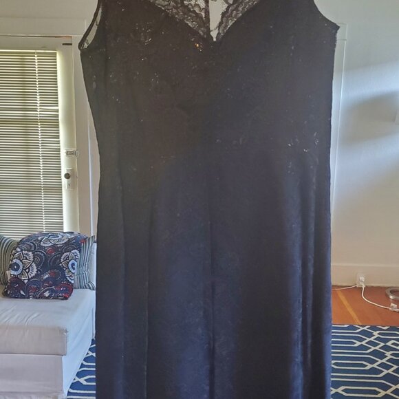 BCBGMAXAZARIA Black Lace Cocktail Dress - Picture 4 of 4